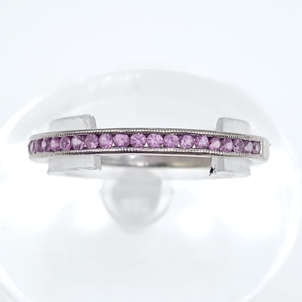 𝅺14k Pink sapphire band